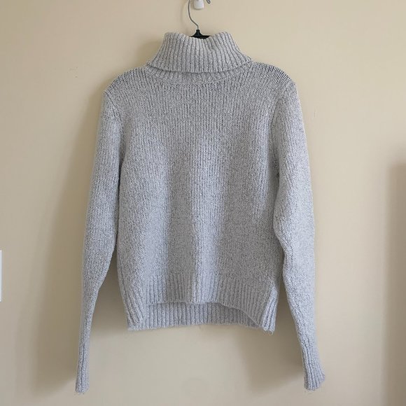 ☁️Brandy Melville Grey Turtleneck☁️ - Picture 3 of 4
